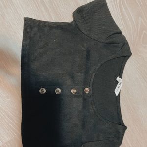 Black crop with buttons